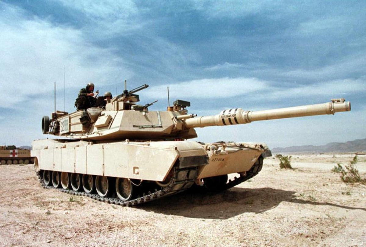 Video Appears to Show US Abrams Tank Engulfed in Smoke