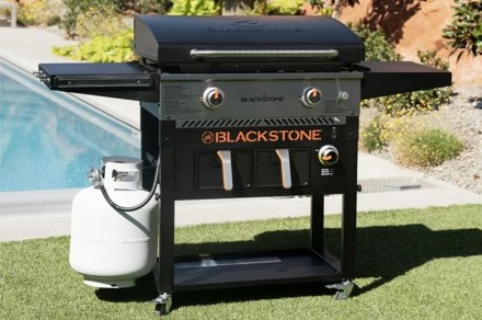 Save $100 on this Blackstone griddle with an integrated air fryer