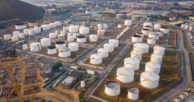 ‎US oil inventories rise over 8M barrels last week: API