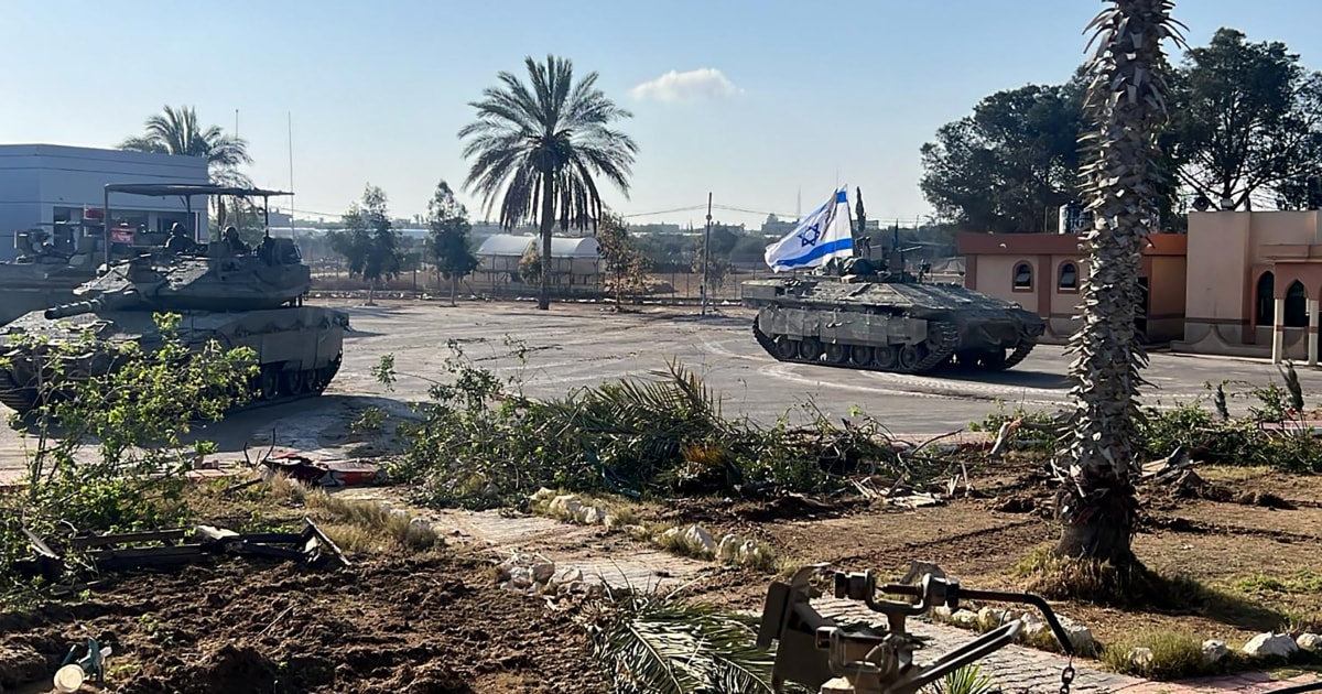 Israeli forces enter Rafah and take control of border crossing