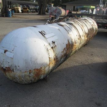 Scrapped 1000 Gallon Tank